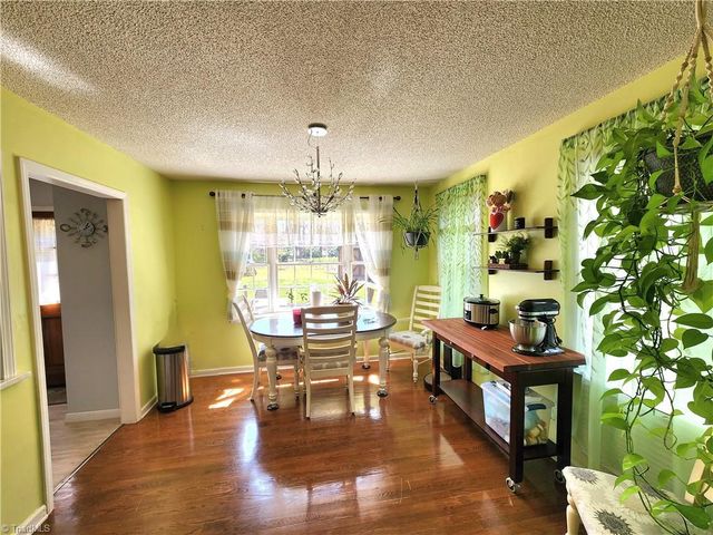 181 Camelia Court, Mount Airy, NC 27030