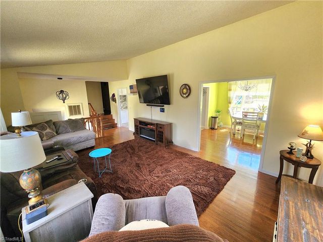 181 Camelia Court, Mount Airy, NC 27030