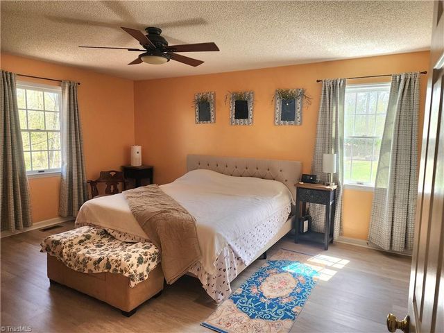 181 Camelia Court, Mount Airy, NC 27030