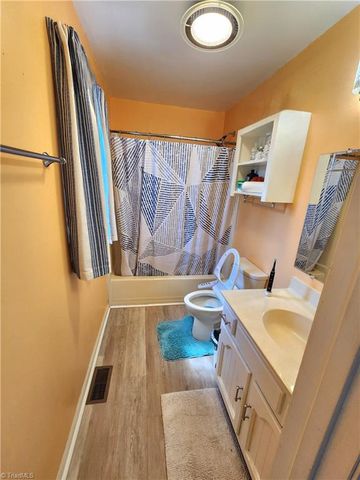 181 Camelia Court, Mount Airy, NC 27030