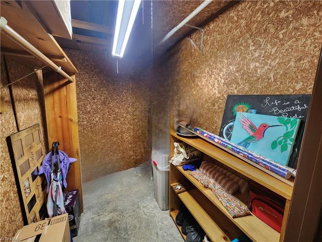 181 Camelia Court, Mount Airy, NC 27030