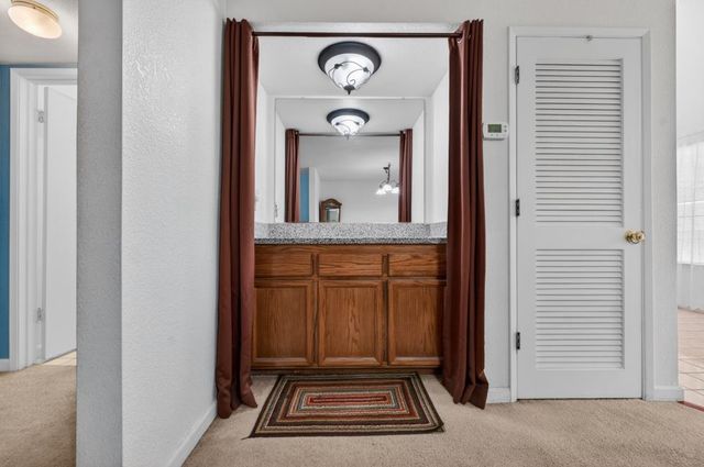 8187 Shane Ln, Citrus Heights, CA 95610