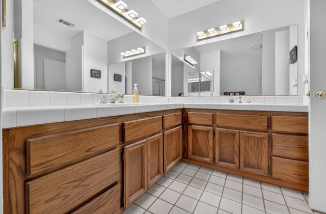 8187 Shane Ln, Citrus Heights, CA 95610