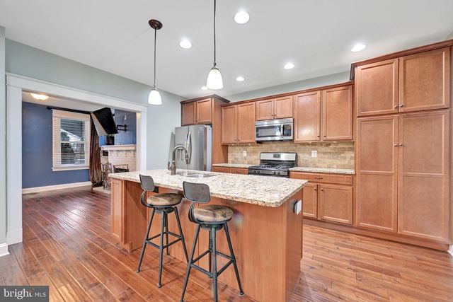 3018 NORTHWAY DR, Baltimore, MD 21234