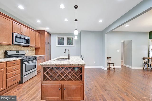 3018 NORTHWAY DR, Baltimore, MD 21234