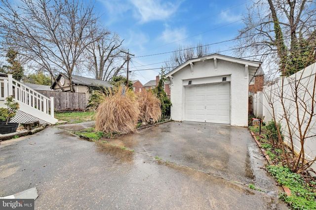 3018 NORTHWAY DR, Baltimore, MD 21234