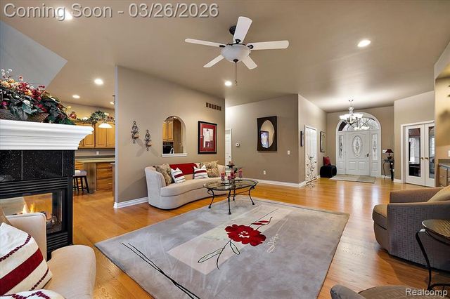 13071 Burningwood Drive, Washington, MI 48094