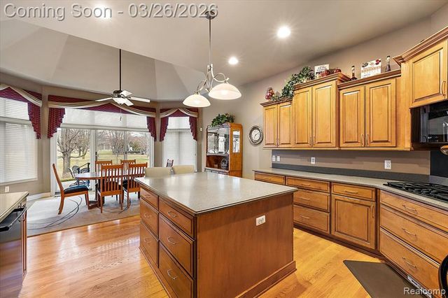 13071 Burningwood Drive, Washington, MI 48094