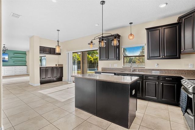 4306 BISCAYNE COVE COURT, Kissimmee, FL 34744