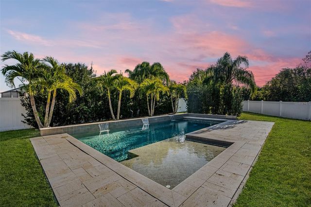 4306 BISCAYNE COVE COURT, Kissimmee, FL 34744