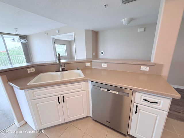 8903 Laguna Lane 204, Cape Canaveral, FL 32920