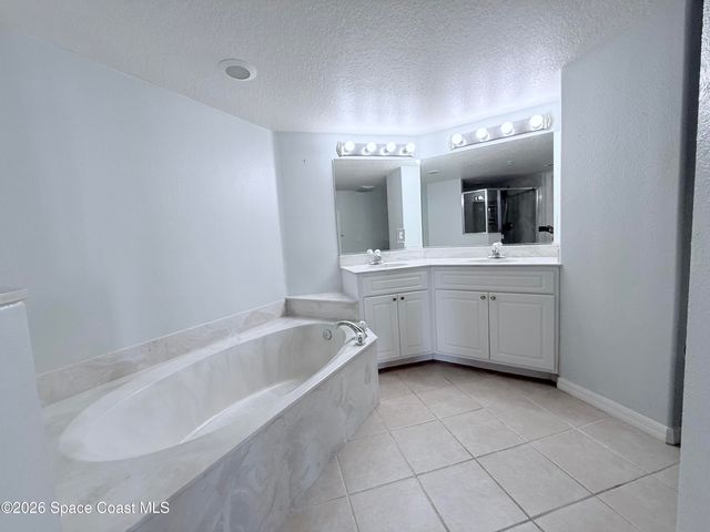 8903 Laguna Lane 204, Cape Canaveral, FL 32920