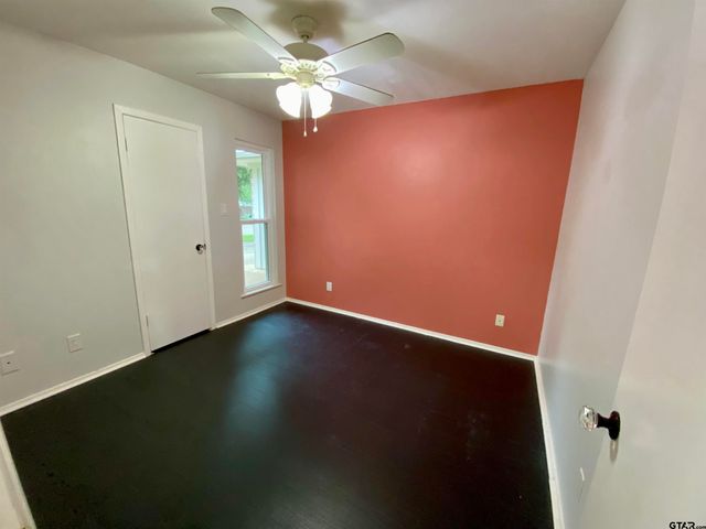 404 W Briar Court, Overton, TX 75684