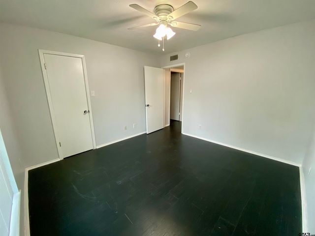 404 W Briar Court, Overton, TX 75684