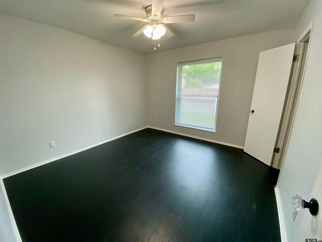 404 W Briar Court, Overton, TX 75684