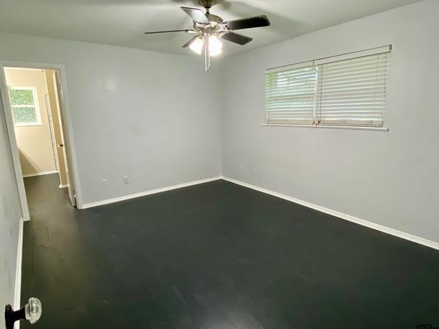 404 W Briar Court, Overton, TX 75684