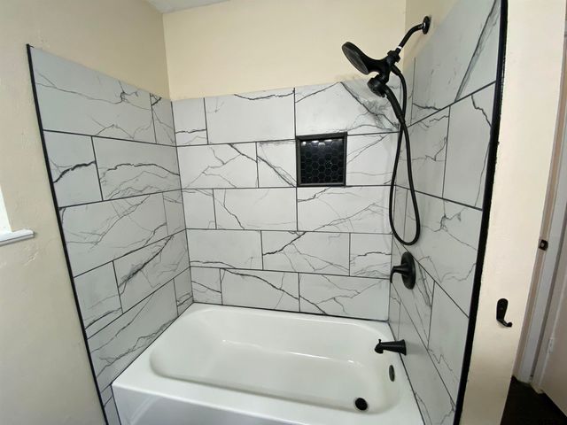 404 W Briar Court, Overton, TX 75684