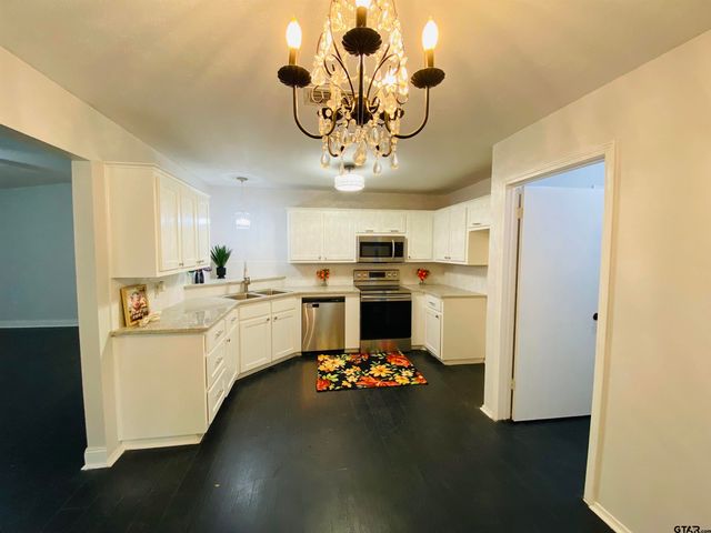 404 W Briar Court, Overton, TX 75684
