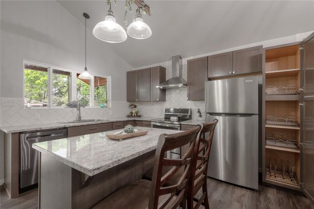 110 N Bailey Street, Trinity, TX 75862