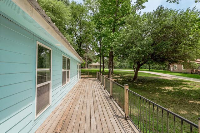 110 N Bailey Street, Trinity, TX 75862