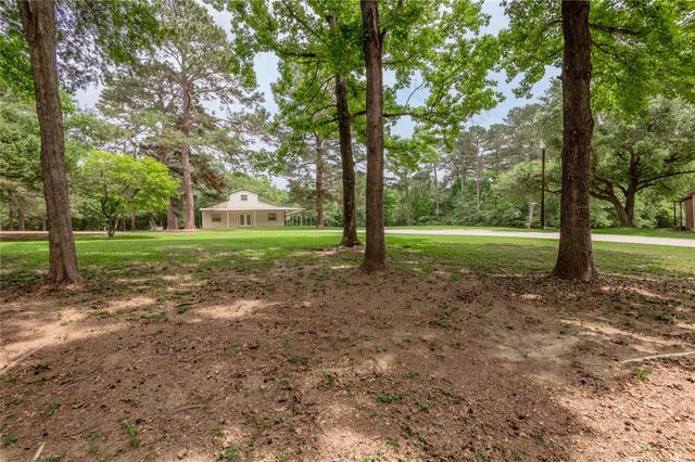 110 N Bailey Street, Trinity, TX 75862