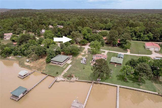 110 N Bailey Street, Trinity, TX 75862