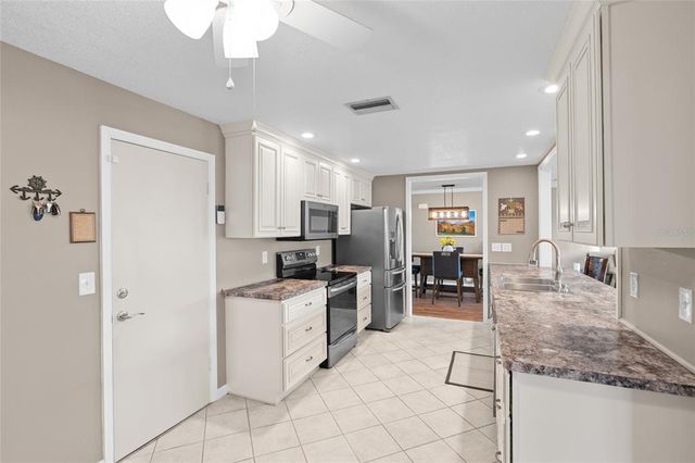 9130 34TH WAY N 6, Pinellas Park, FL 33782
