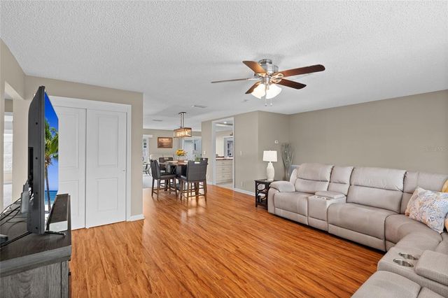 9130 34TH WAY N 6, Pinellas Park, FL 33782