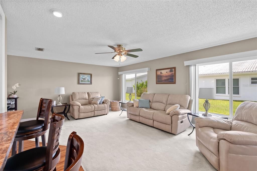 Image 10 of property listing at 9130 34TH WAY N 6, Pinellas Park, FL 33782