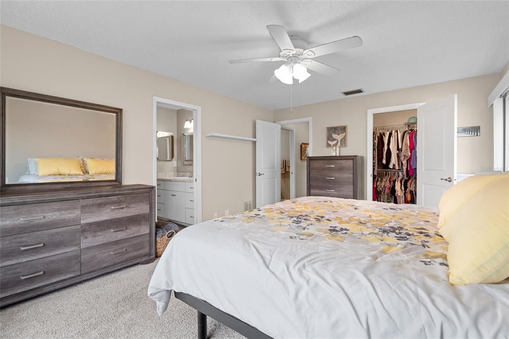 Image 24 of property listing at 9130 34TH WAY N 6, Pinellas Park, FL 33782