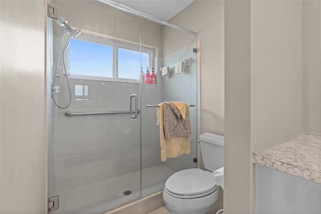 Image 27 of property listing at 9130 34TH WAY N 6, Pinellas Park, FL 33782