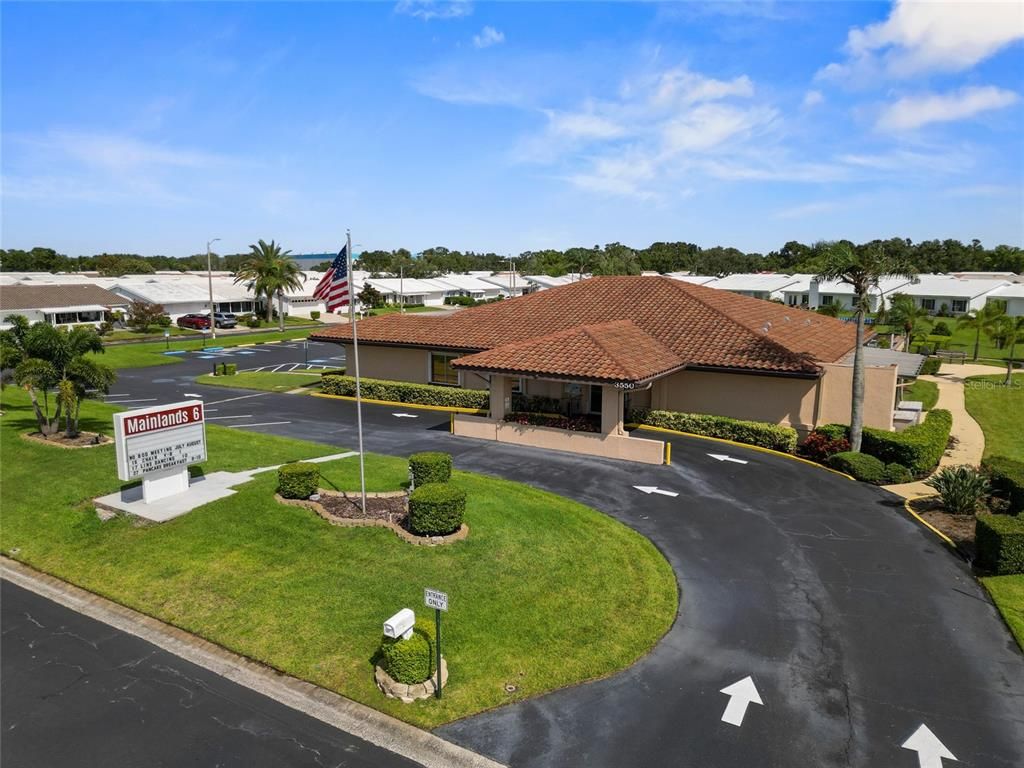 Image 34 of property listing at 9130 34TH WAY N 6, Pinellas Park, FL 33782