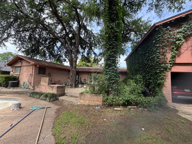 3016 Dreeben Drive, Richland Hills, TX 76118