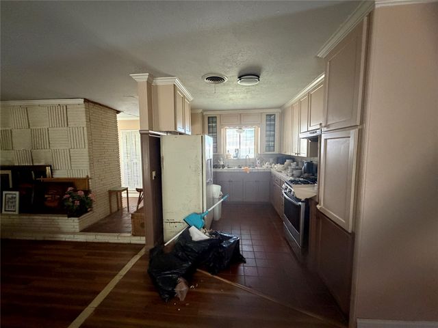 3016 Dreeben Drive, Richland Hills, TX 76118