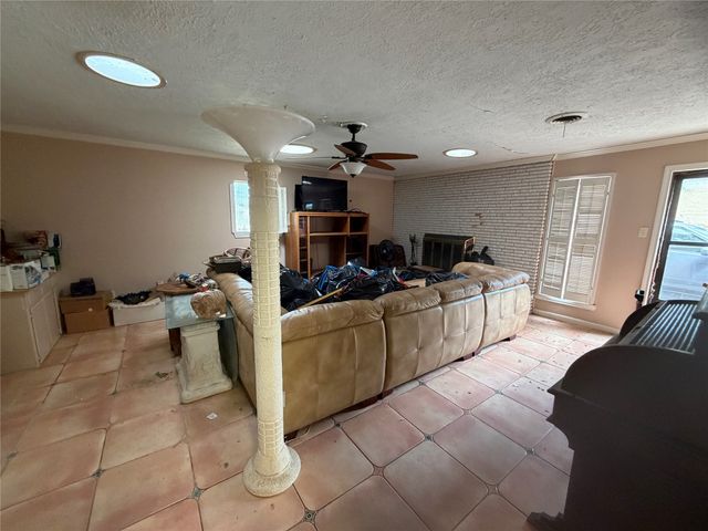 3016 Dreeben Drive, Richland Hills, TX 76118
