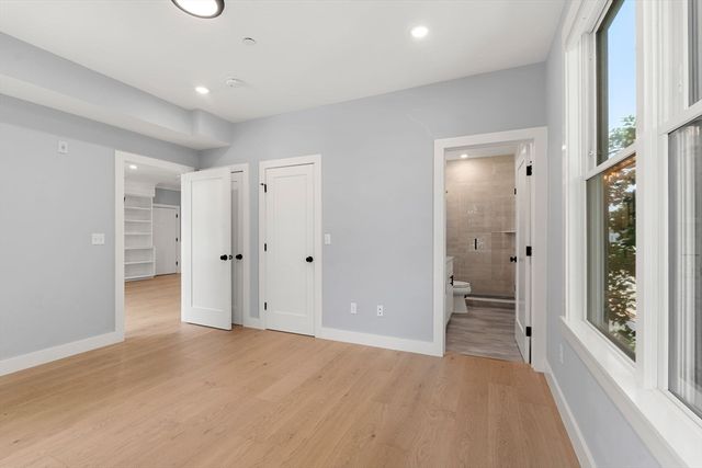 113 Beacon Street B, Somerville, MA 02143