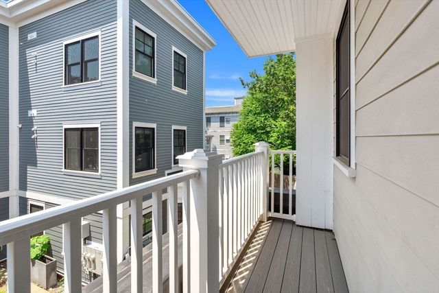 113 Beacon Street B, Somerville, MA 02143