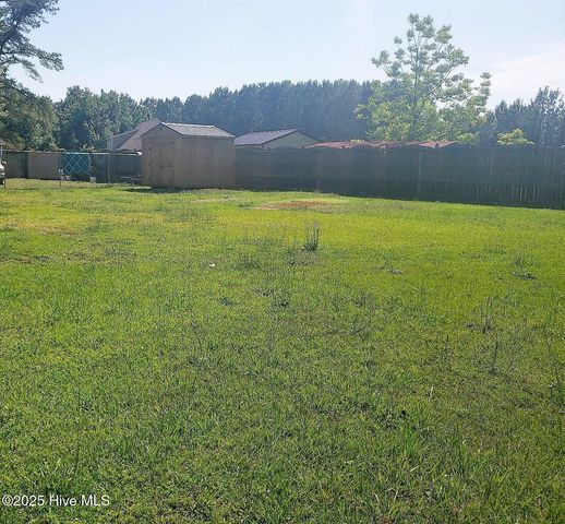 512 Circle Drive, Greenville, NC 27858