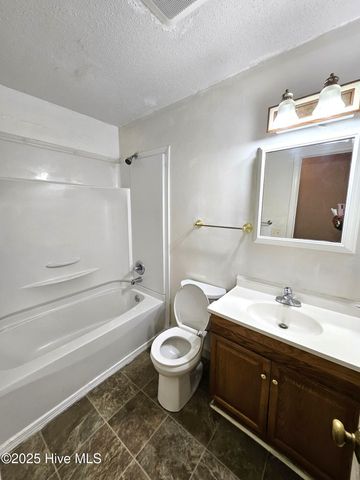 512 Circle Drive, Greenville, NC 27858
