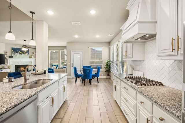 9204 Amistad Lane, Denton, TX 76226