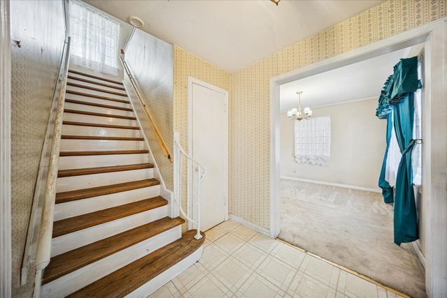 3047 N 79th Avenue, Elmwood Park, IL 60707