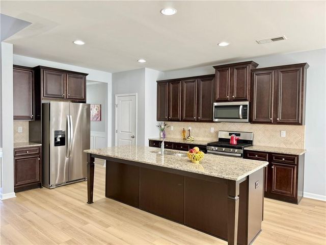 1243 Wesleyan Place, Braselton, GA 30517