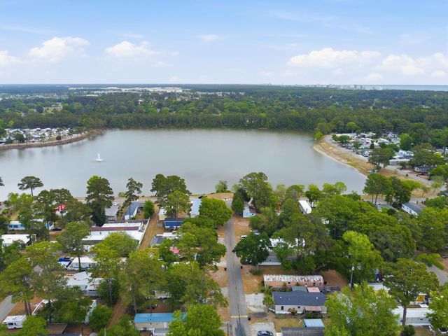 2736 Capricorn Dr., Myrtle Beach, SC 29575