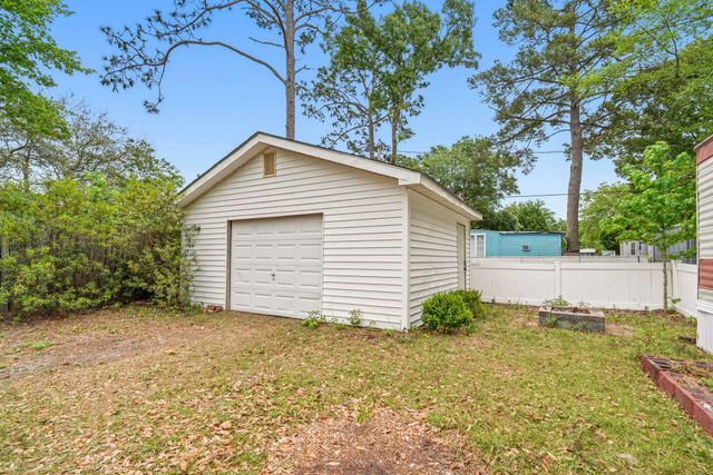2736 Capricorn Dr., Myrtle Beach, SC 29575