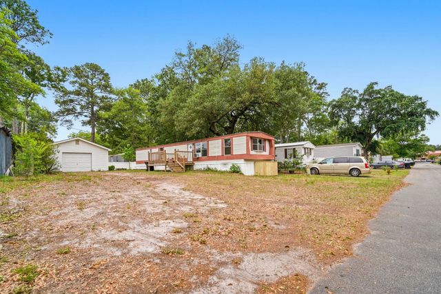 2736 Capricorn Dr., Myrtle Beach, SC 29575