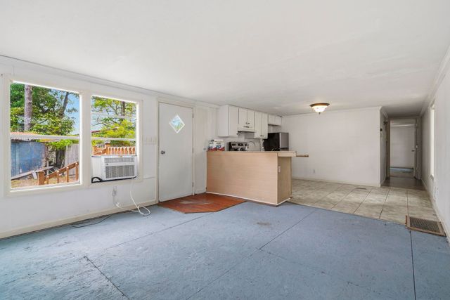 2736 Capricorn Dr., Myrtle Beach, SC 29575
