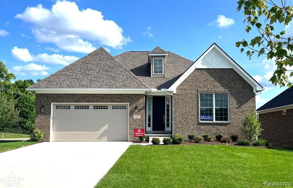 3292 Waldon Ridge Street, Orion Twp, MI 48359