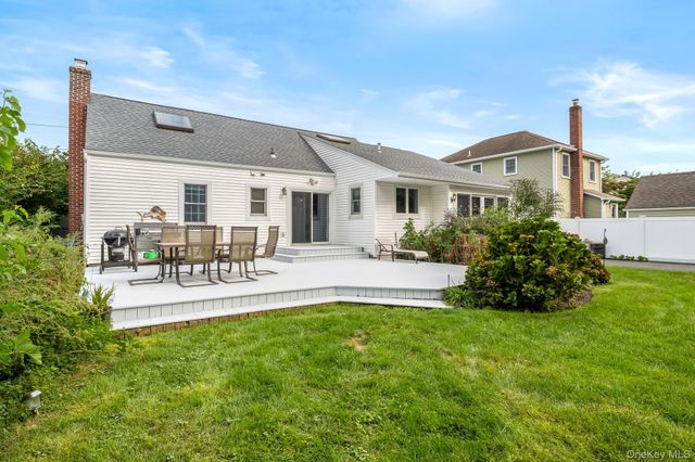 627 6th Street, East Northport, NY 11731