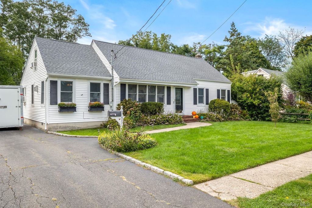 627 6th Street, East Northport, NY 11731 — photo 2