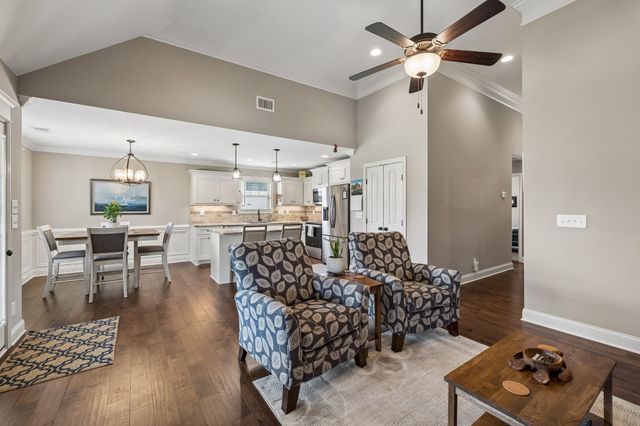 208 Ernest Dr, Lebanon, TN 37087